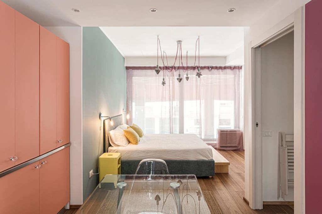 Amazing Apartment In Duomo Milão Exterior foto